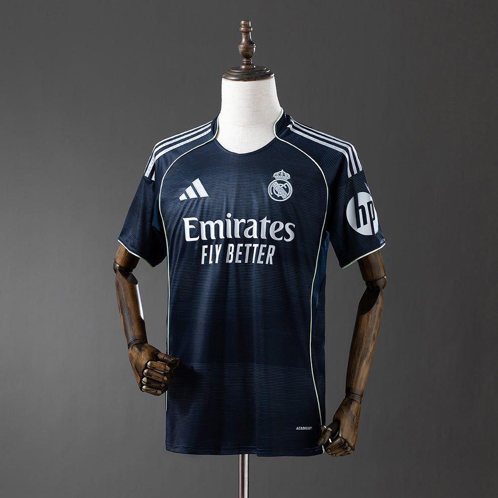 Real Madrid Extérieur 25/26 version Fan