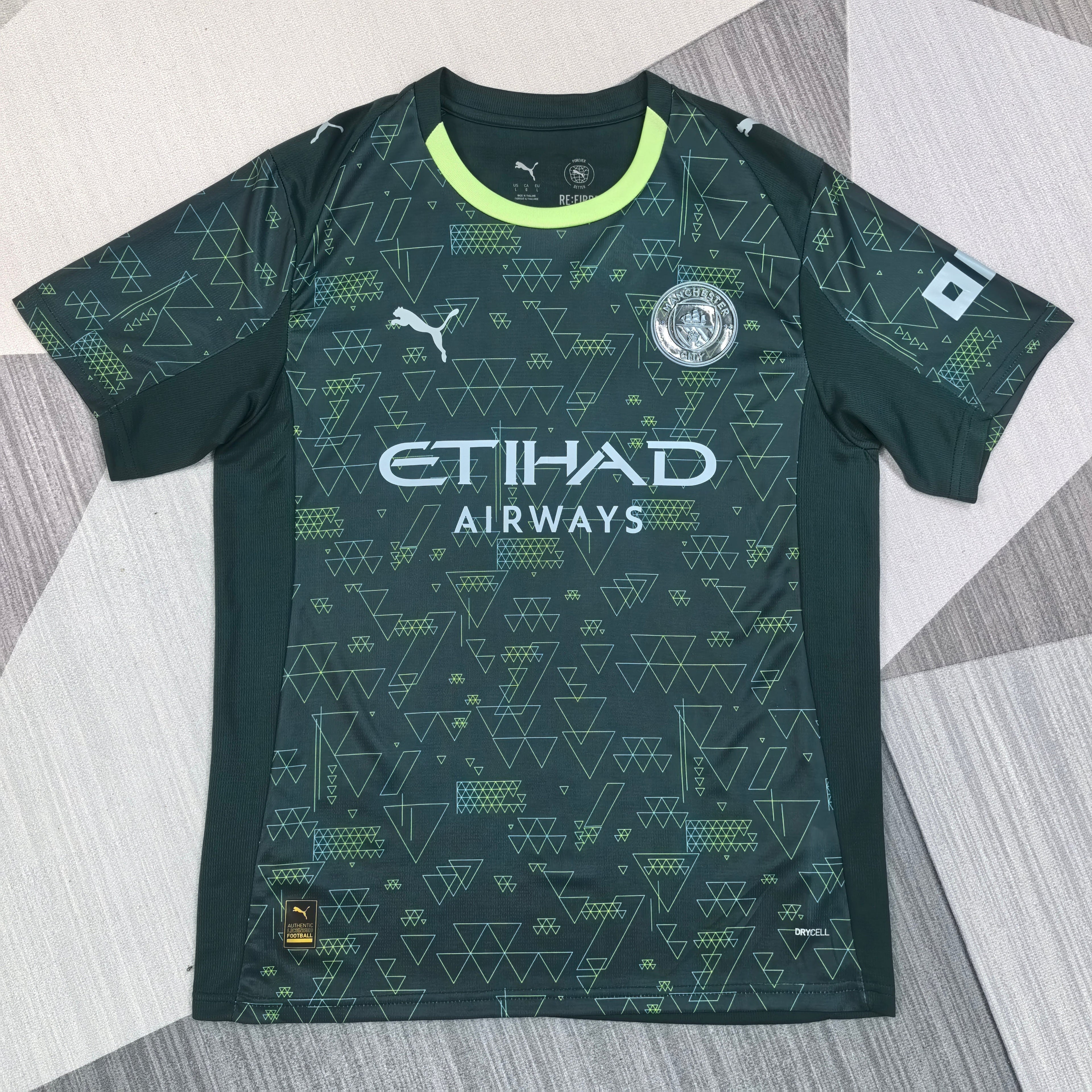 Man City Fourth 25/26 version Fan