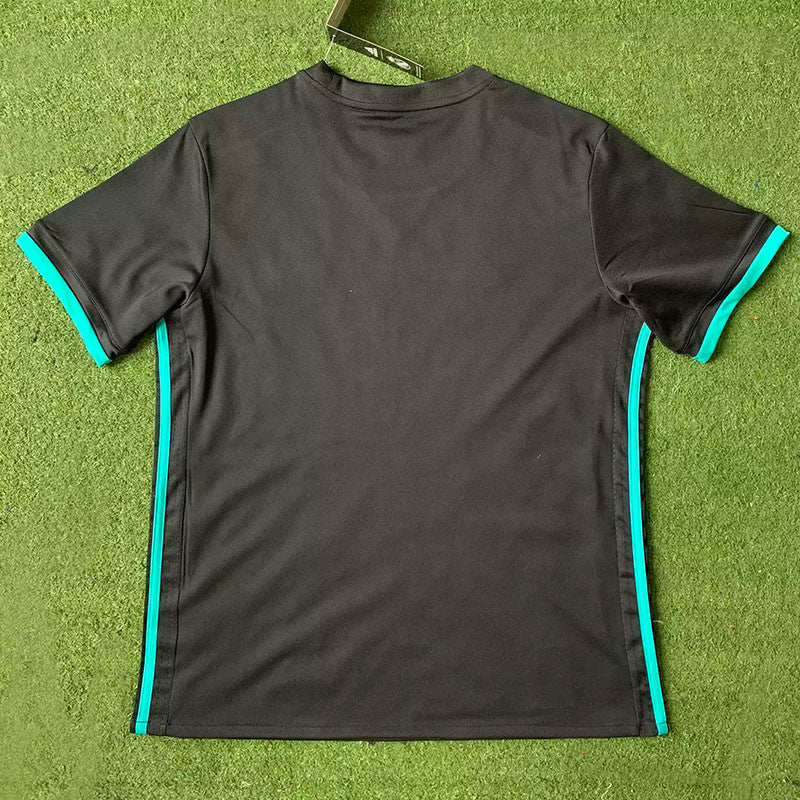Real Madrid 17/18 Rétro Version Fan