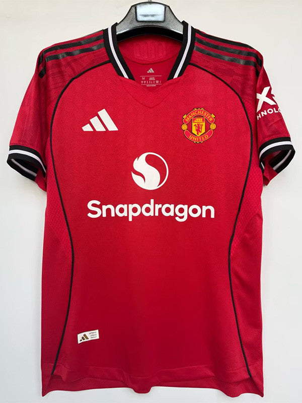 Man Utd Domicile 25/26 version Fan